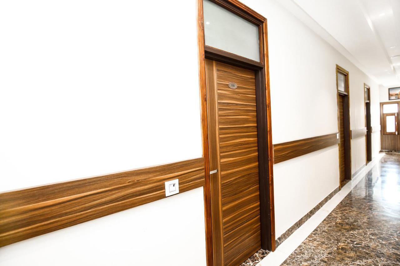 Hotel Woodcrest Zirakpur Chandigarh - Luxury Rooms Ngoại thất bức ảnh