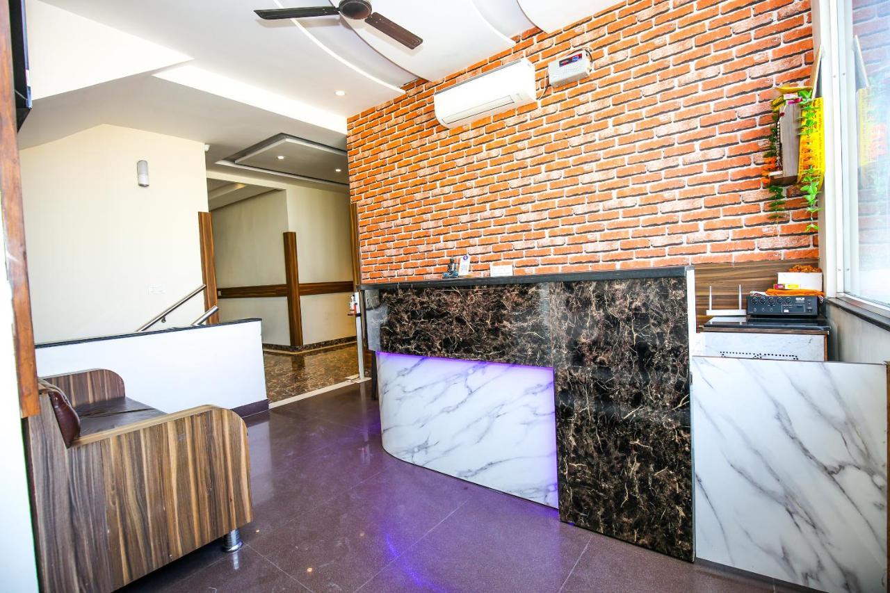 Hotel Woodcrest Zirakpur Chandigarh - Luxury Rooms Ngoại thất bức ảnh