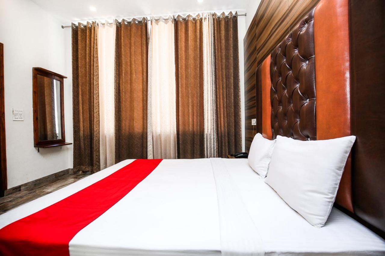 Hotel Woodcrest Zirakpur Chandigarh - Luxury Rooms Ngoại thất bức ảnh
